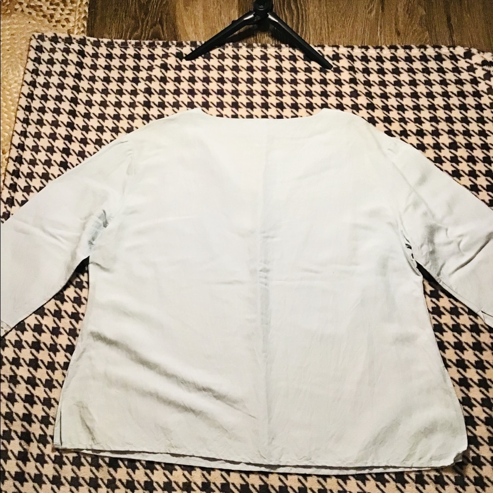 Light Gray/Blue Tunic - Picture 3 of 4